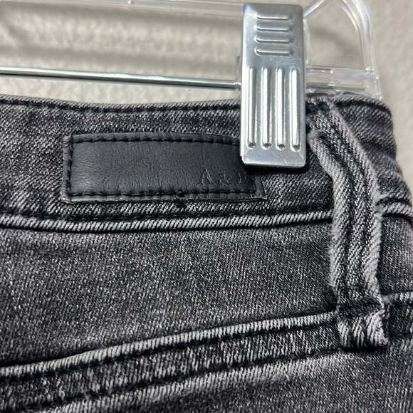 Abercrombie and Fitch Curve Love Skinny Ankle High Rise Jeans - Picture 15 of 15